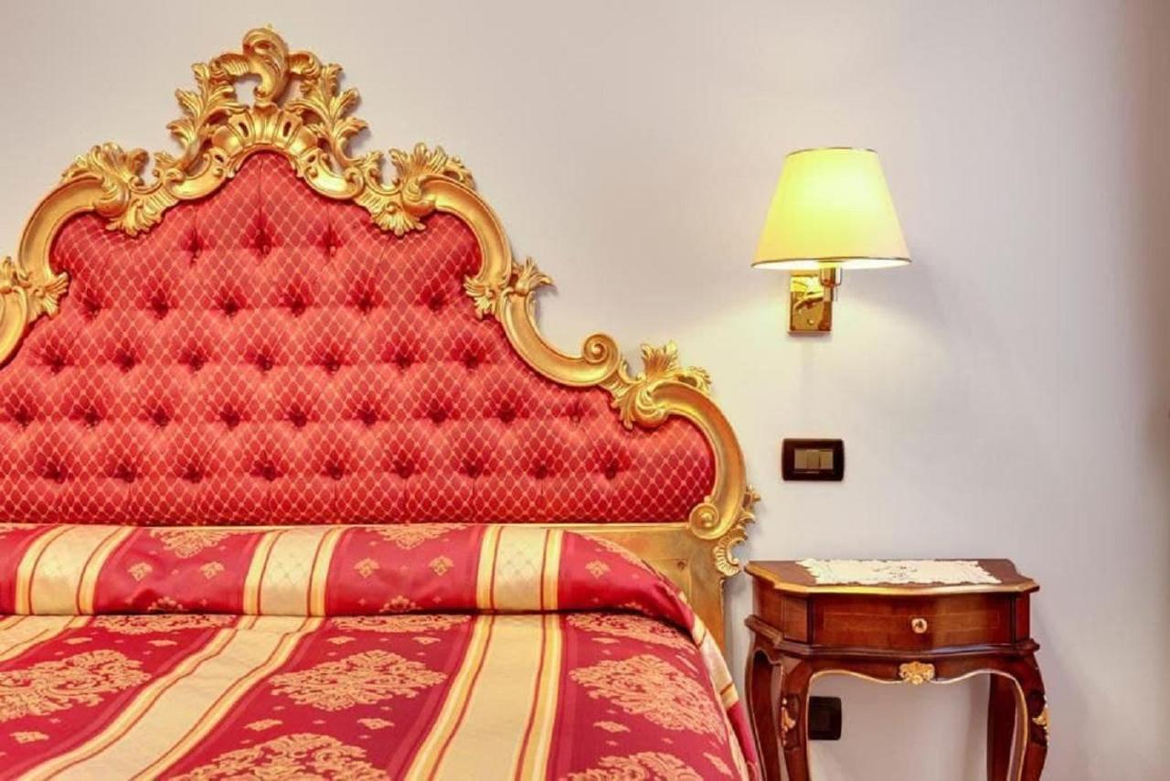 Heart Of Biennale Apartment Venice Luaran gambar