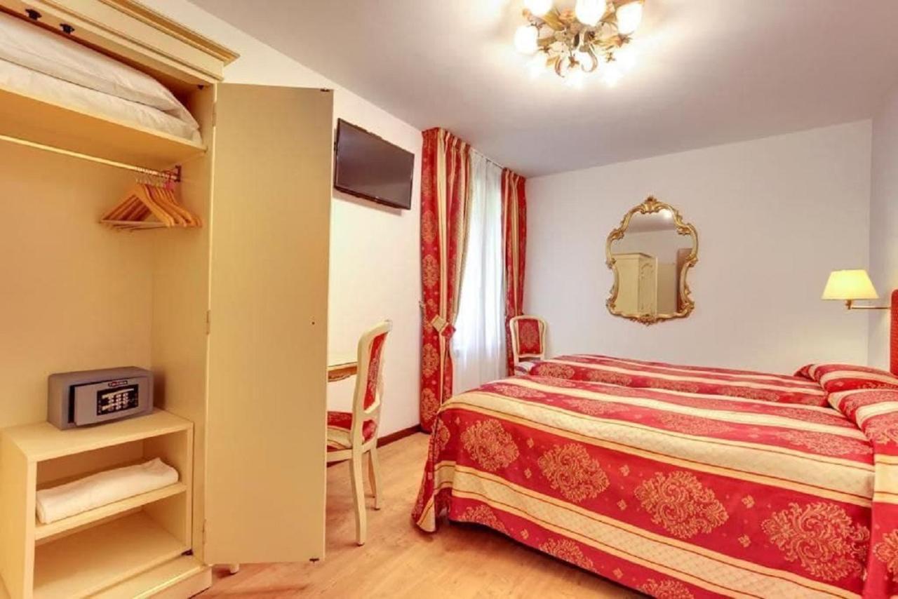 Heart Of Biennale Apartment Venice Luaran gambar