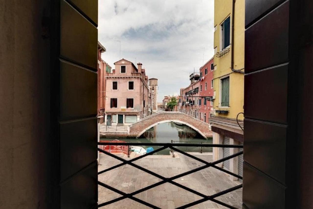 Heart Of Biennale Apartment Venice Luaran gambar